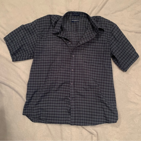 👕 “Executive fit” Short Sleeved Button Up Shirt - Picture 1 of 3